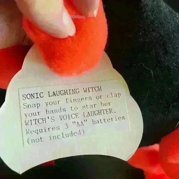 Vintage Fluffies brand Sonic laughing witch‎ plush shakes and laughs halloween - Picture 6 of 7